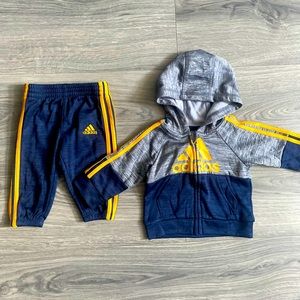 Baby Boy Adidas 2 pc Set size 3 months